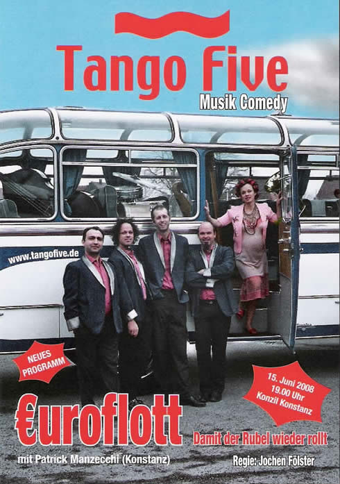 Look at these finest musicians...always having a ball !!!